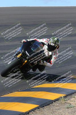 media/Mar-20-2023-Moto Forza (Mon) [[d0bbc59e78]]/1-A Group (Green)/Session 2 (Bowl)/
